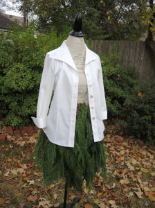 Teh Mannequin Evergreen Tree Skirt looks classy with a white blouse!
